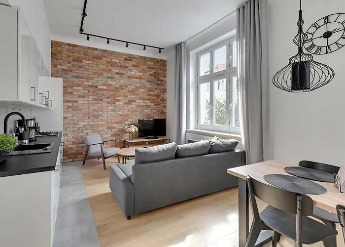 Grand Apartments - Two Bedroom, 6 Person City Center Apartment