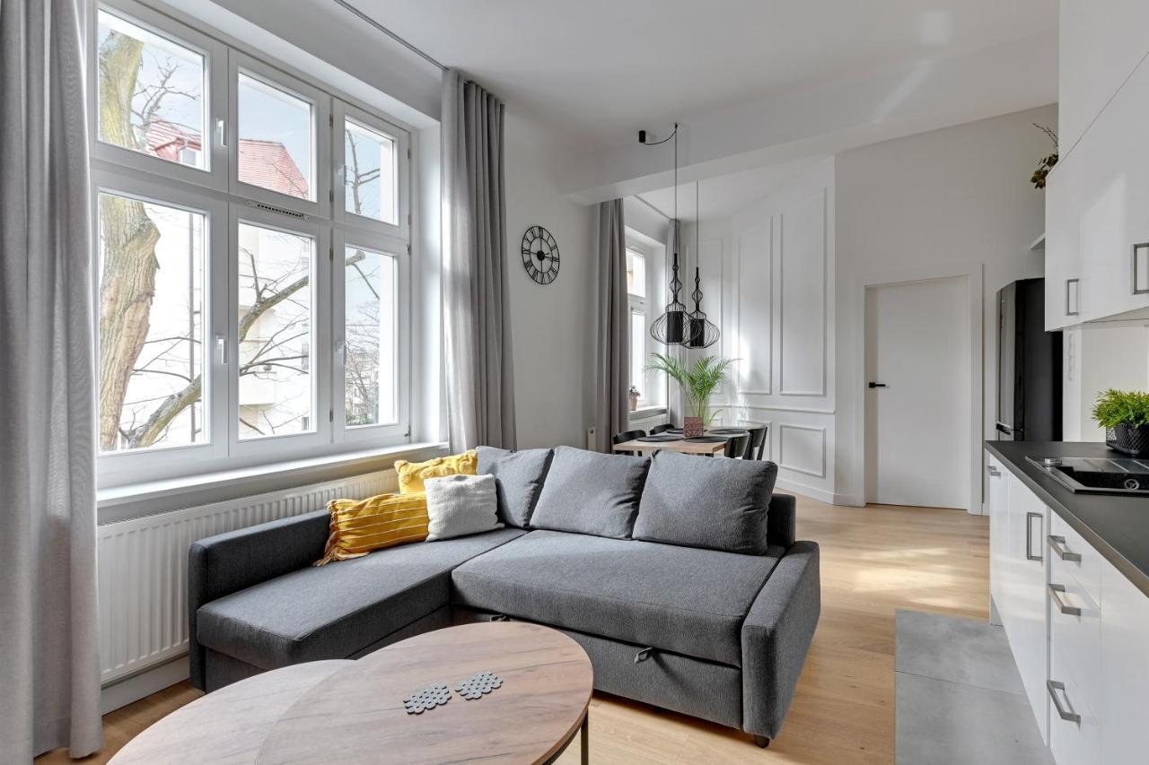 Grand - Two Bedroom, 6 Person Center *