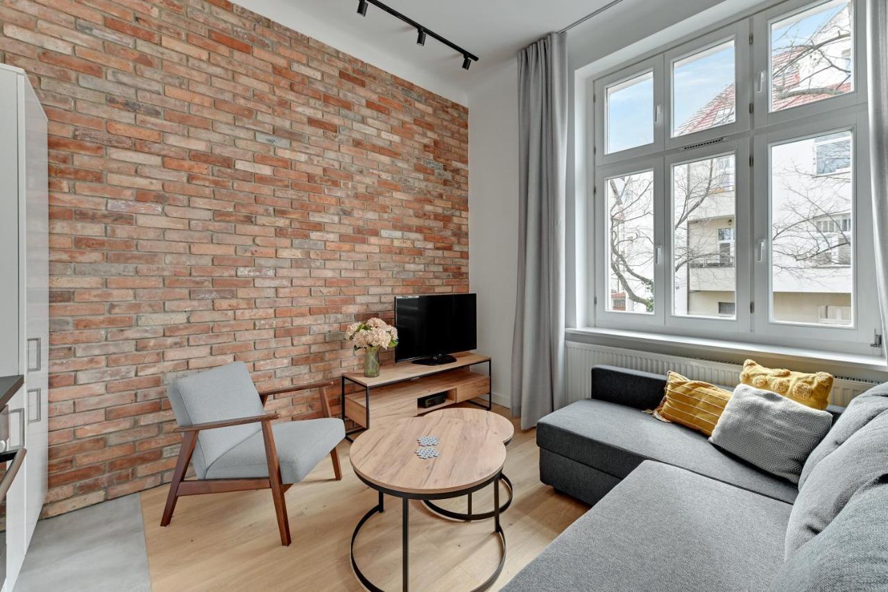 Apartment Grand - Two Bedroom, 6 Person Center