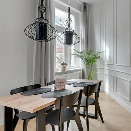 Grand Apartments - Two Bedroom, 6 Person City Center Apartment Sopot Eksteriør bilde